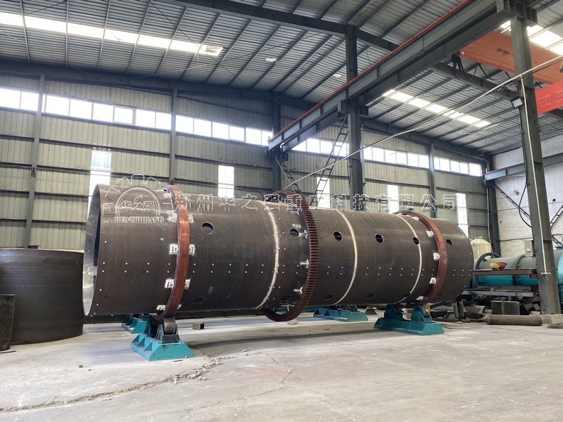 轉(zhuǎn)鼓造粒機(jī) .jpg